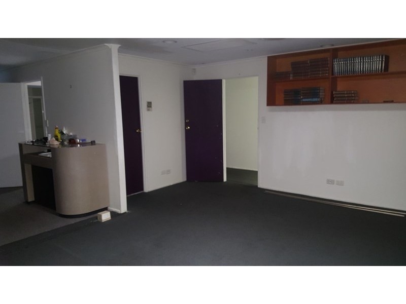 2b and 5/10 Strathaird Road, Bundall QLD 4217