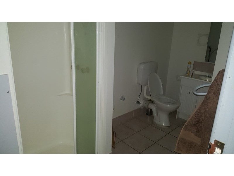 2b and 5/10 Strathaird Road, Bundall QLD 4217