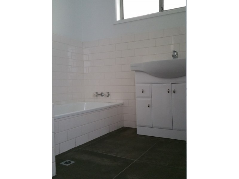 14 Ashmore Road, Bundall QLD 4217