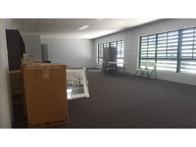 9/15 Industrial Avenue, Molendinar QLD 4214