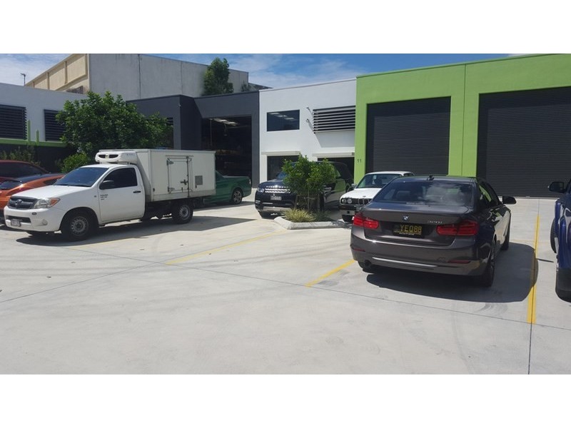 9/15 Industrial Avenue, Molendinar QLD 4214