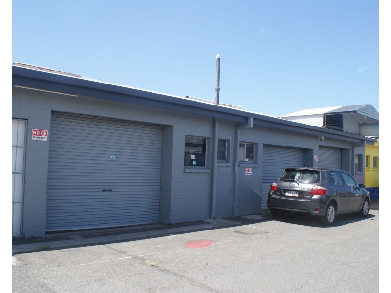 2/110 Bundall Road, Bundall QLD 4217