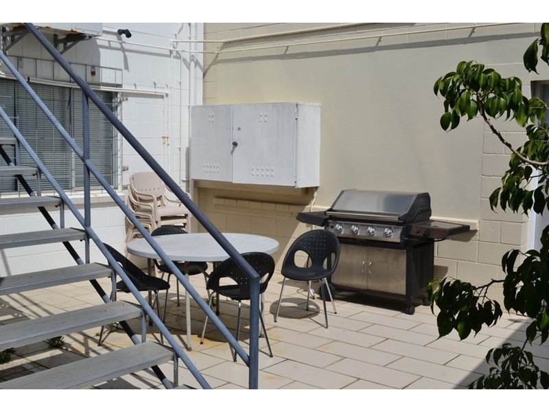 182 Scarborough Street, Southport QLD 4215