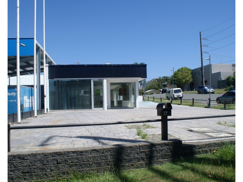 17 Ferry Road, Southport QLD 4215