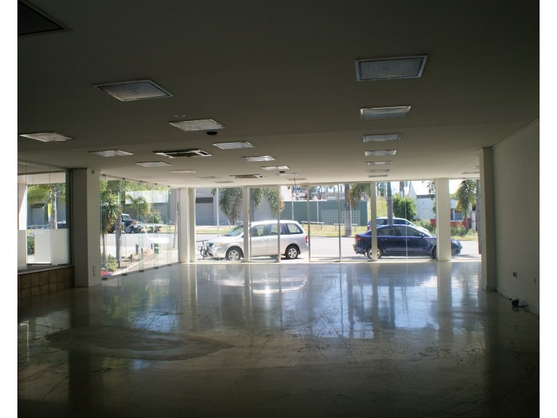 17 Ferry Road, Southport QLD 4215