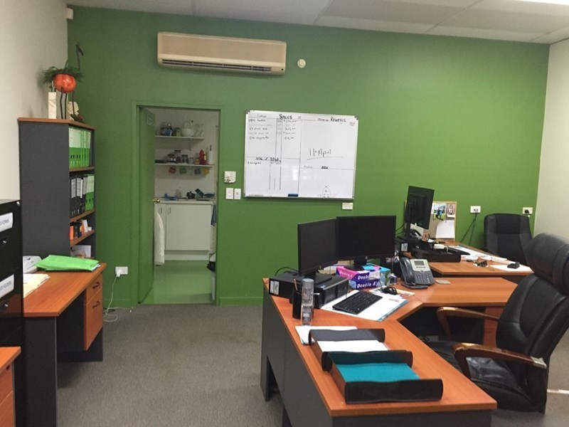 Shop 11, Hansford, Coombabah QLD 4216