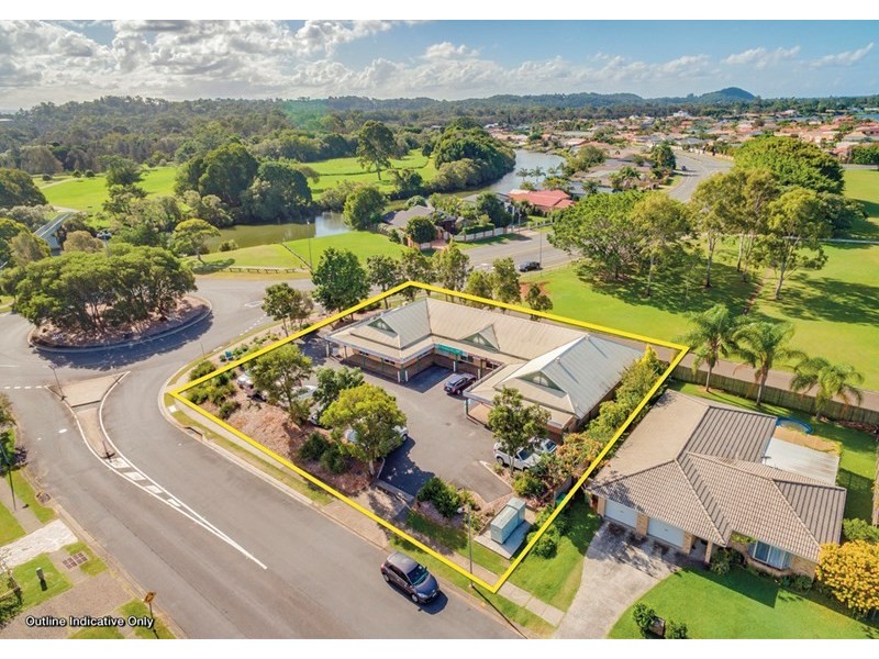 2 Saffron Street, Elanora QLD 4221