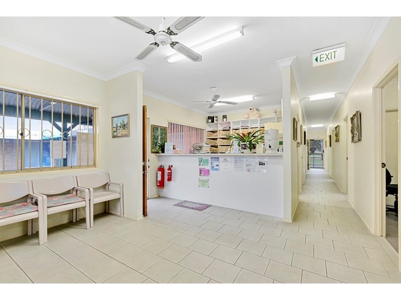 2 Saffron Street, Elanora QLD 4221