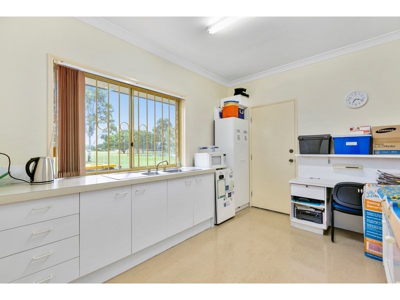 2 Saffron Street, Elanora QLD 4221