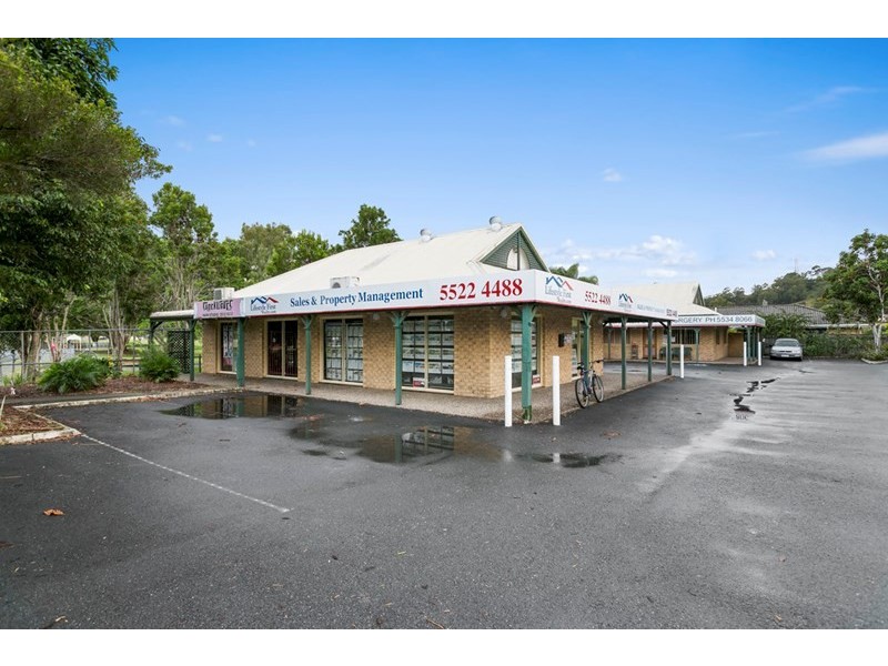 2 Saffron Street, Elanora QLD 4221