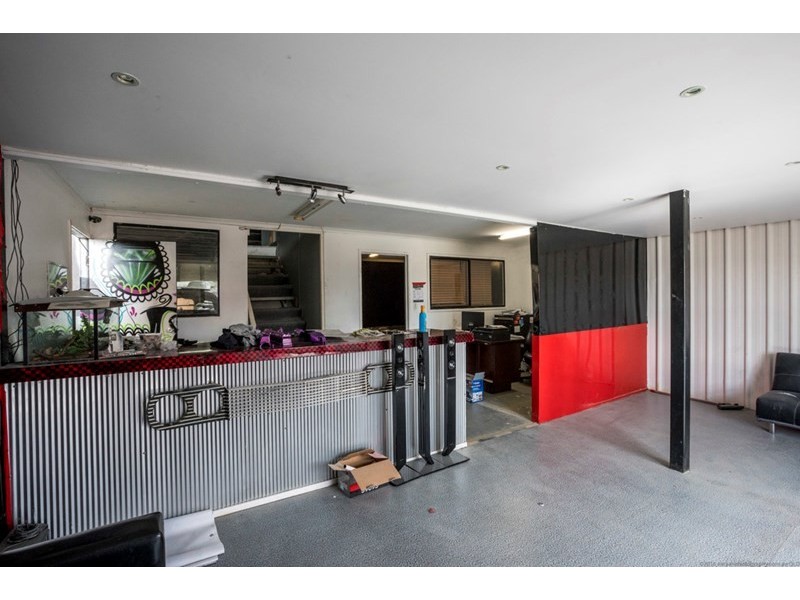 10-12 Ivan Street, Arundel QLD 4214