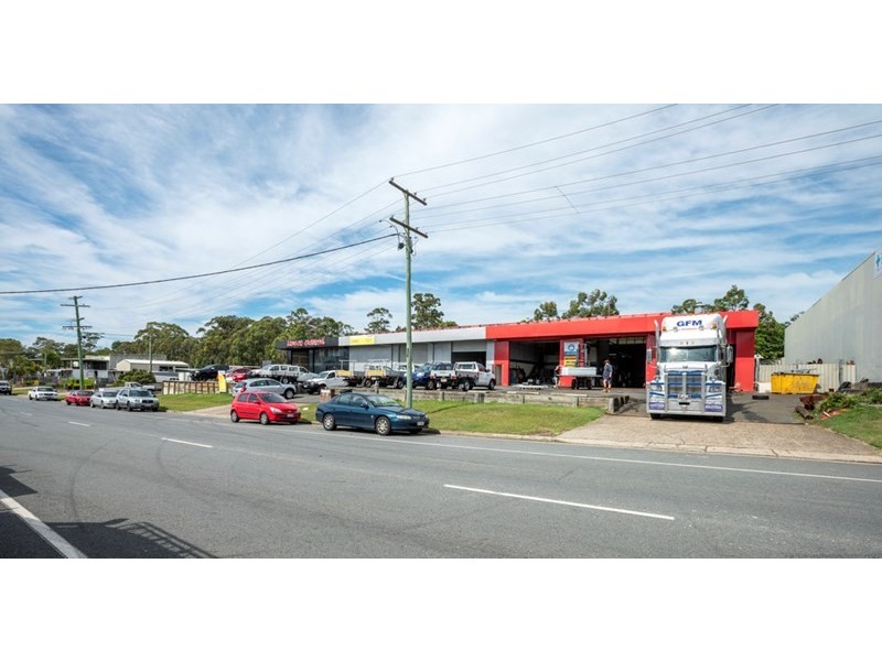 10-12 Ivan Street, Arundel QLD 4214