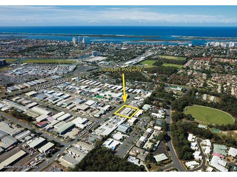 10-12 Ivan Street, Arundel QLD 4214