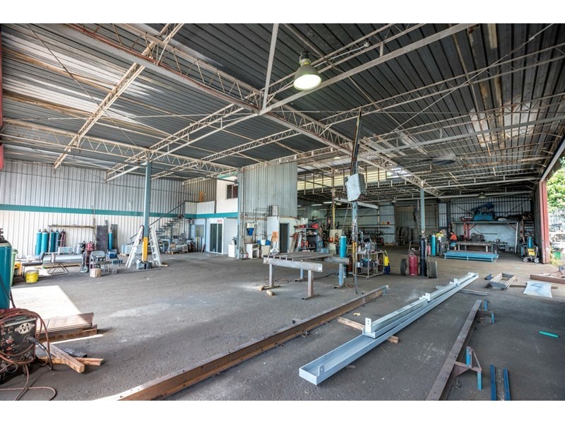 10-12 Ivan Street, Arundel QLD 4214