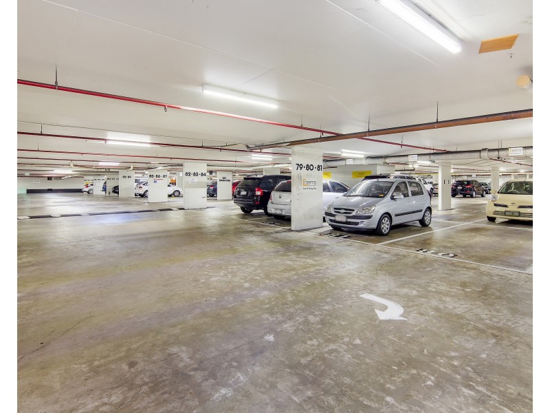 42 Bundall Road, Bundall QLD 4217