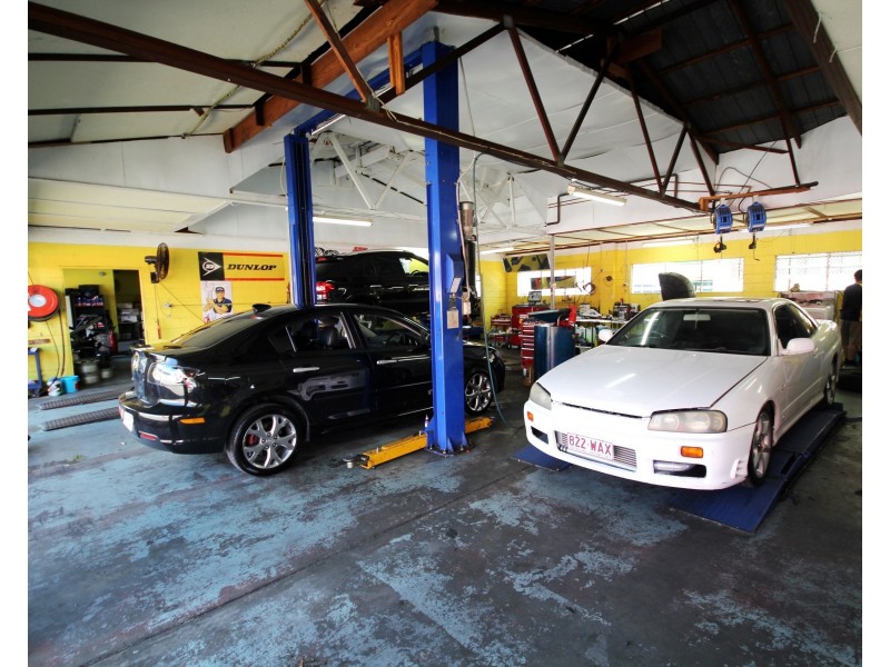 110 Bundall Road, Bundall QLD 4217