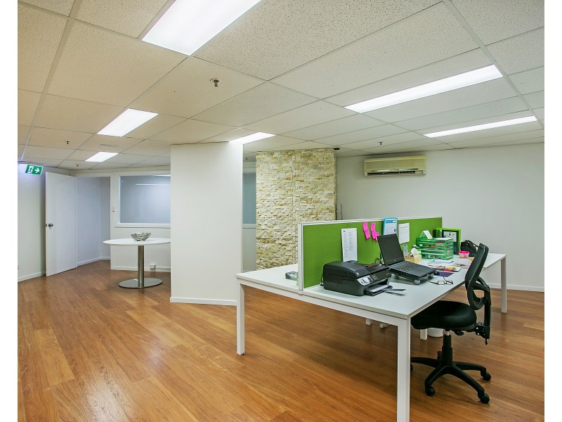 1/2893-2903 Gold Coast Highway, Surfers Paradise QLD 4217