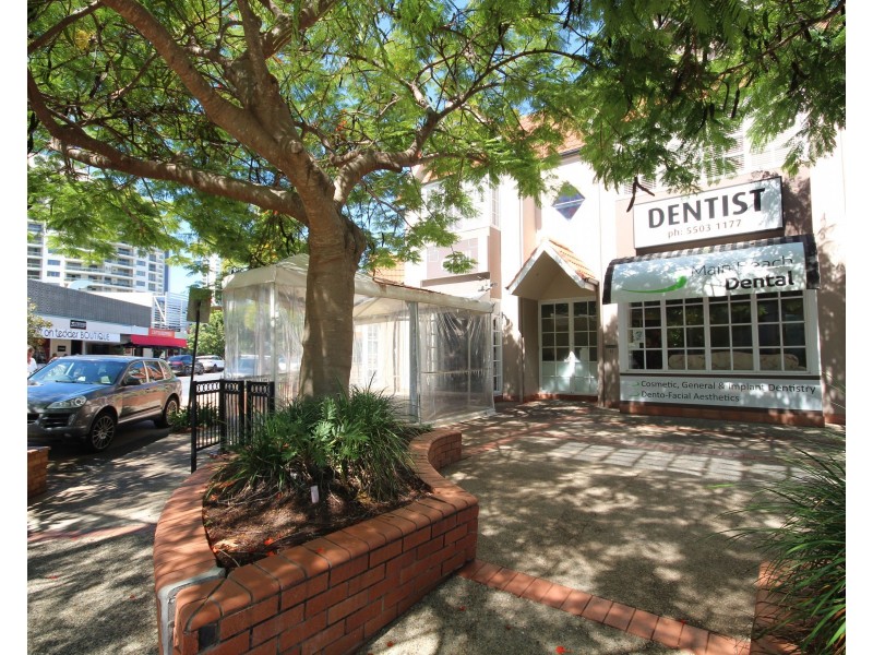 Shop 10/26-30 Tedder Avenue, Main Beach QLD 4217