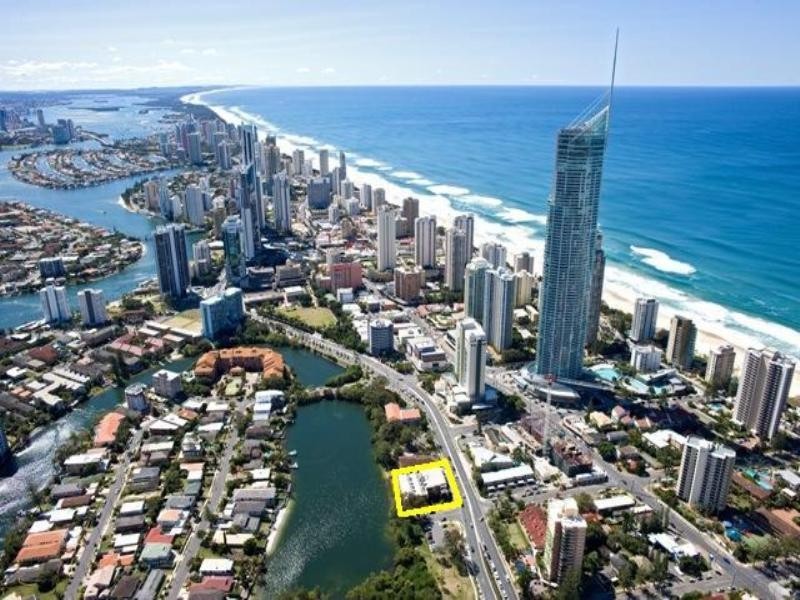 18 Remembrance Drive, Surfers Paradise QLD 4217