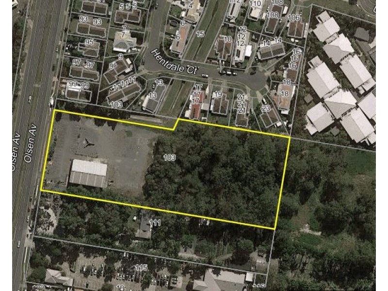 103 Olsen Avenue, Labrador QLD 4215