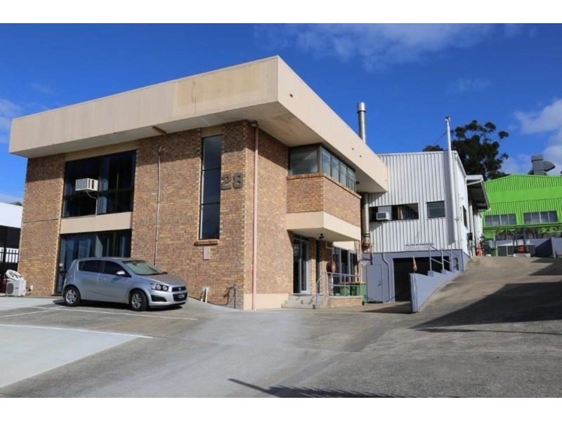 28 Commercial Drive, Ashmore QLD 4214