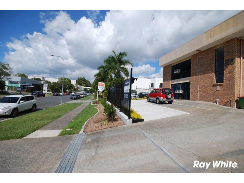 28 Commercial Drive, Ashmore QLD 4214