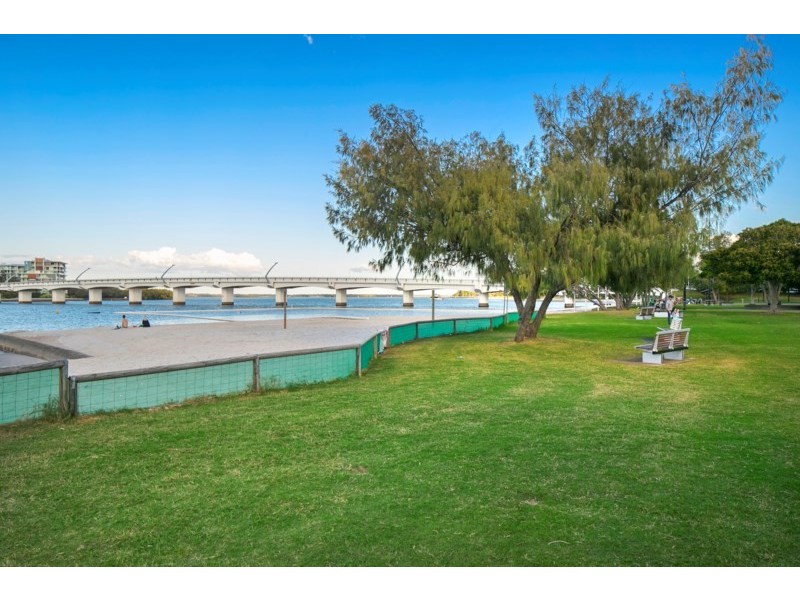 204/14 Bruce Avenue, Paradise Point QLD 4216
