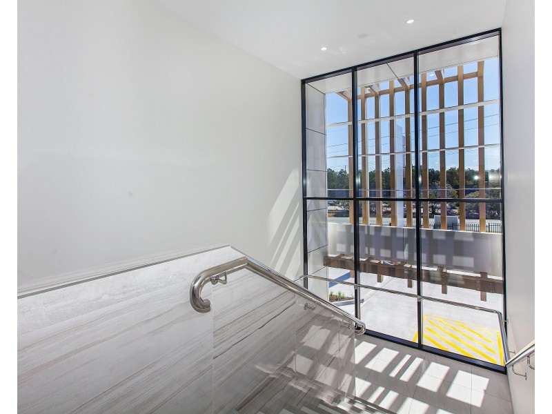 108 Siganto Drive, Helensvale QLD 4212