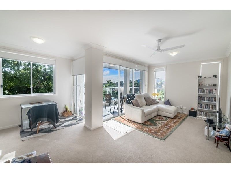 30 Lather Street, Southport QLD 4215