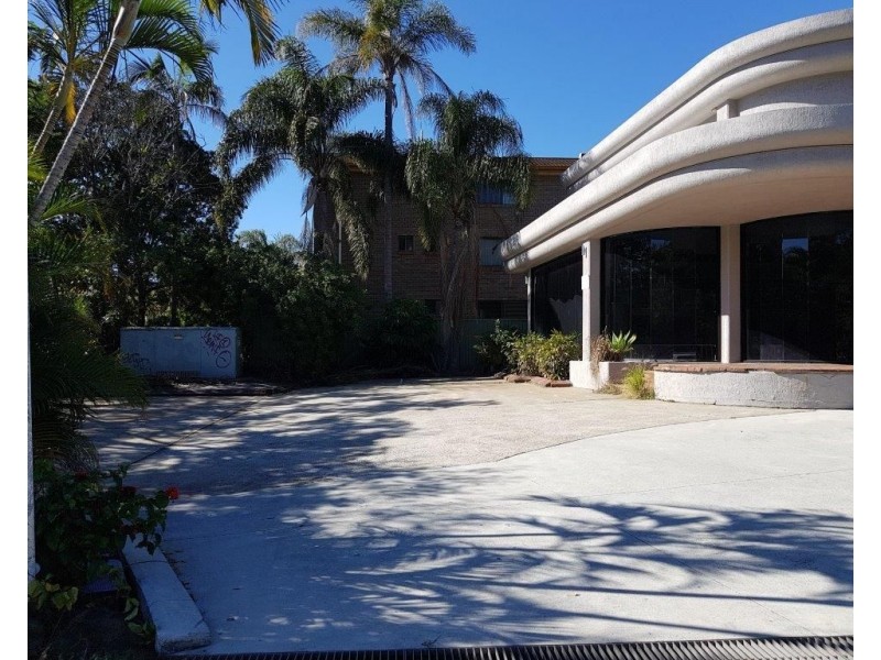 Shop 2/2769 Gold Coast Highway, Broadbeach QLD 4218