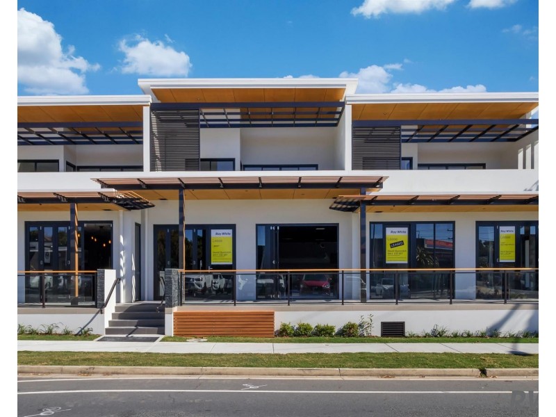 Shop 2/58 Brooke Avenue, Southport QLD 4215