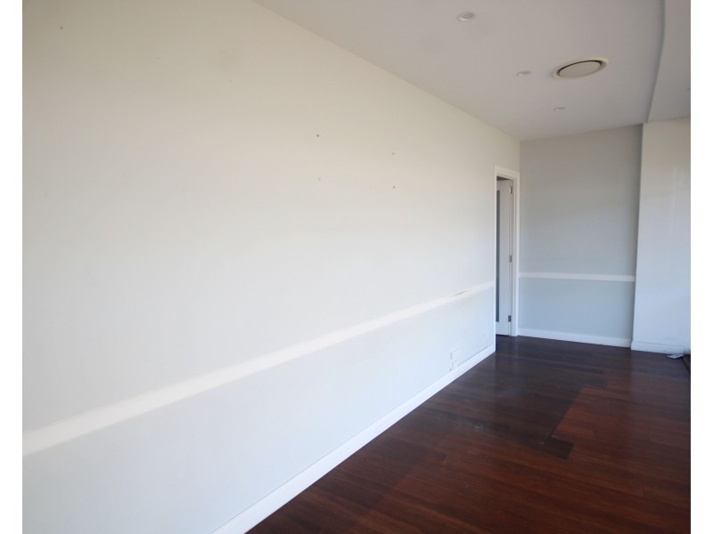 1/14-16 Tedder Avenue, Main Beach QLD 4217