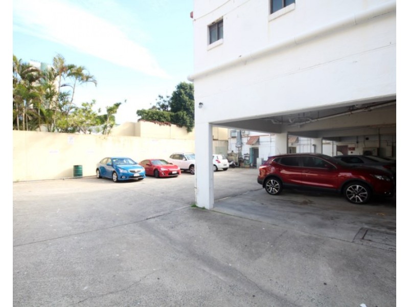 Shop 6/3045 Surfers Paradise Boulevard, Surfers Paradise QLD 4217