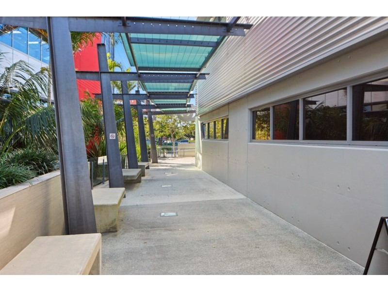 4/6 Waterfront Place, Robina QLD 4226