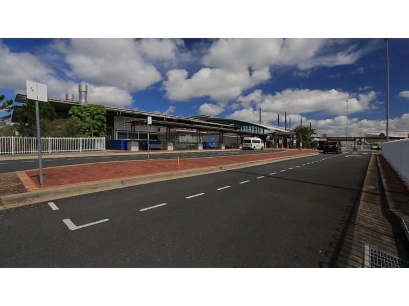 4/6 Waterfront Place, Robina QLD 4226