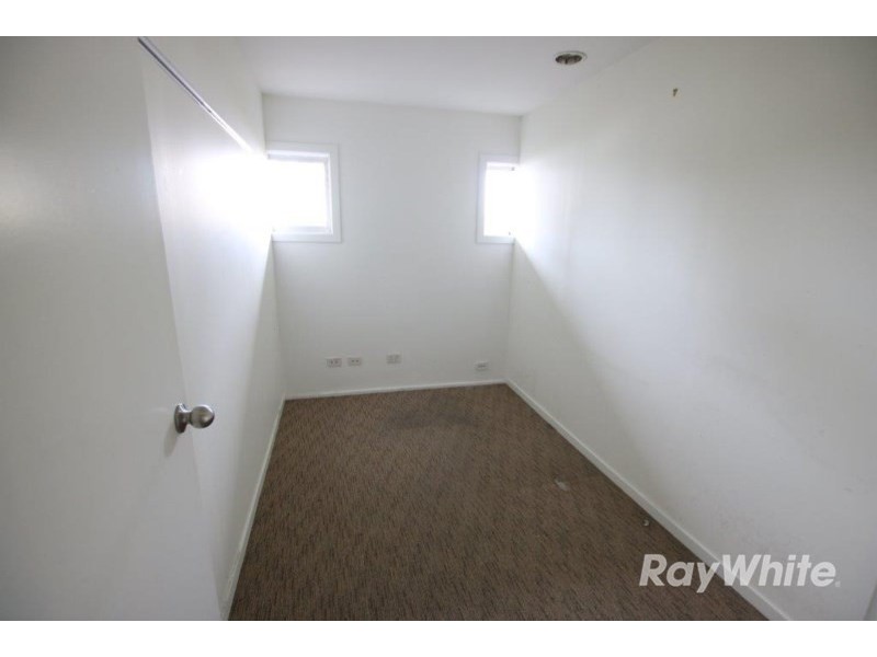 8 Ashmore Road, Bundall QLD 4217