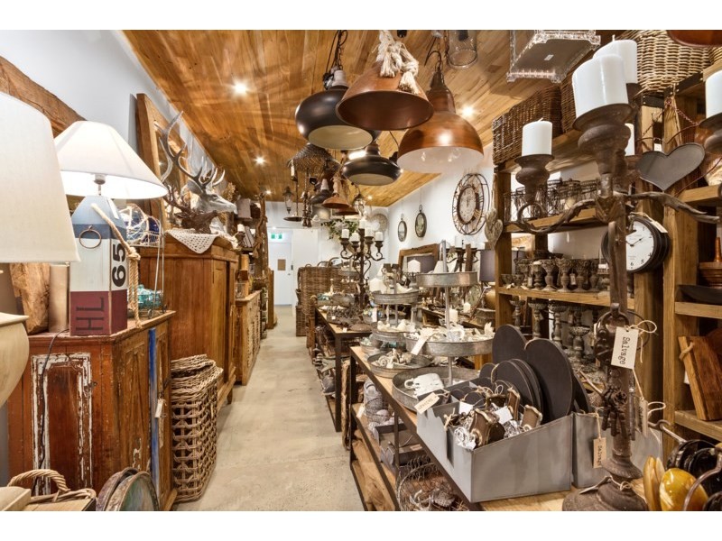 15 James Street, Burleigh Heads QLD 4220