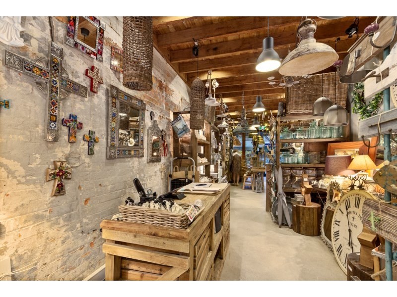 15 James Street, Burleigh Heads QLD 4220