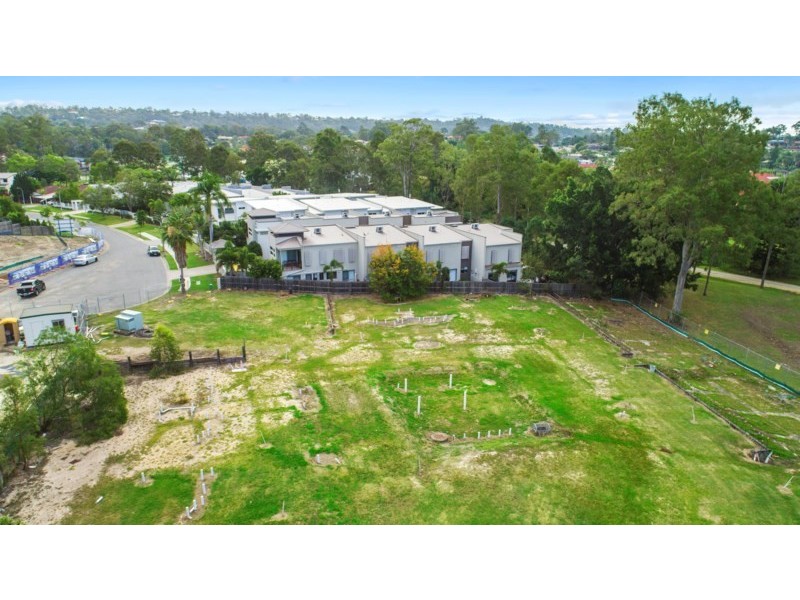 18 Careel Close, Helensvale QLD 4212