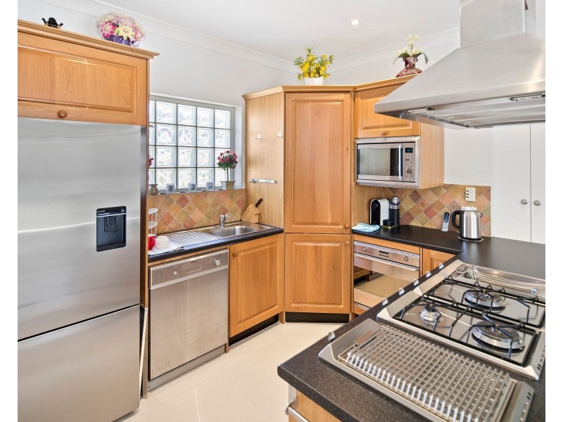 2798 Gold Coast Highway, Surfers Paradise QLD 4217