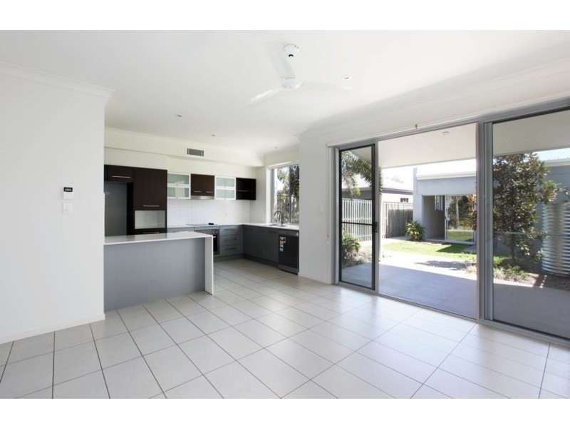 2-16 The Landings, Upper Coomera QLD 4209