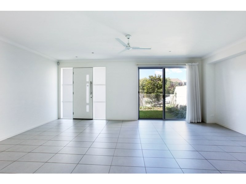 2-16 The Landings, Upper Coomera QLD 4209