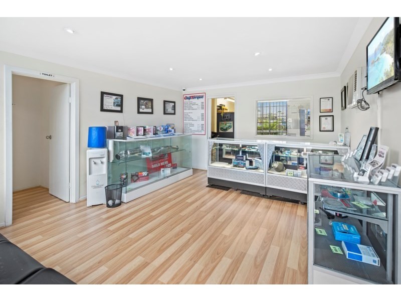 10 Lawrence Drive, Nerang QLD 4211