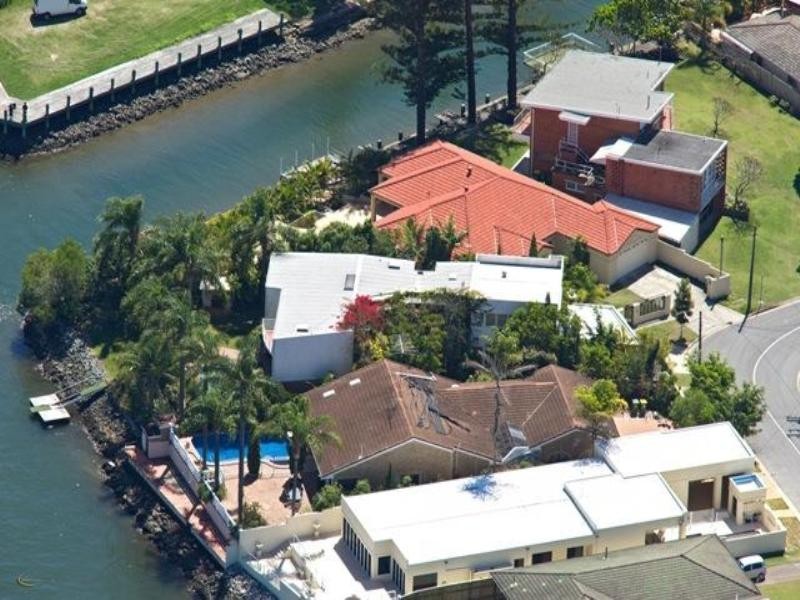 30-32 Paradise Island, Surfers Paradise QLD 4217