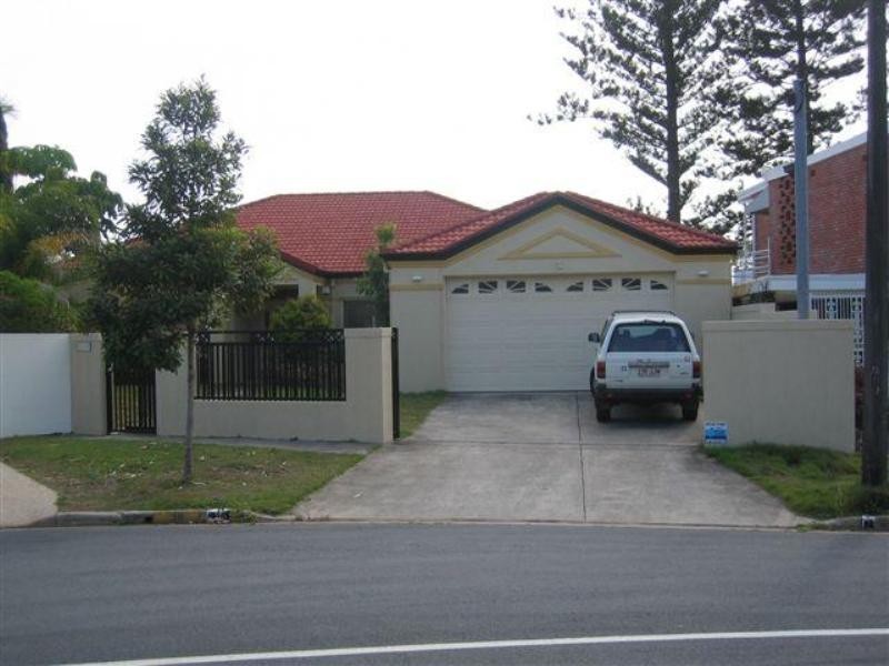 30-32 Paradise Island, Surfers Paradise QLD 4217