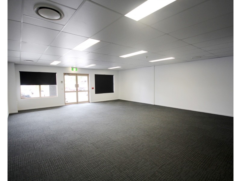 Shop 2/5 Michigan Drive, Oxenford QLD 4210