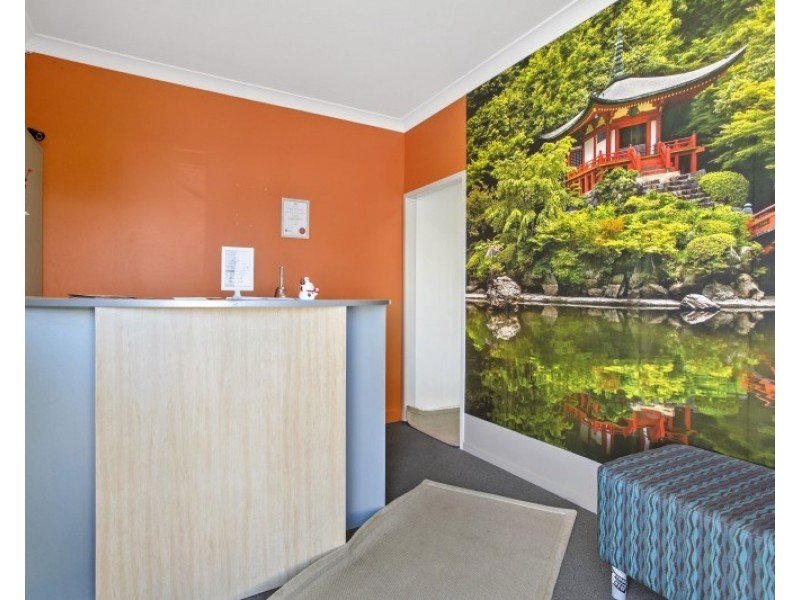 22 Ereton Drive, Arundel QLD 4214