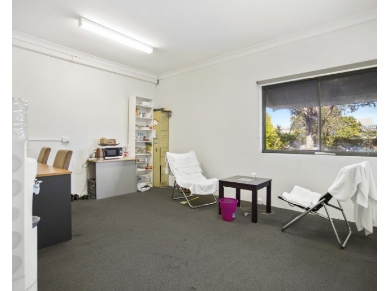 22 Ereton Drive, Arundel QLD 4214