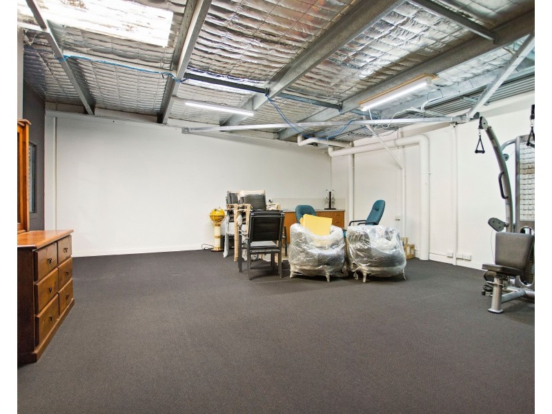 4/11 Crown Court, Varsity Lakes QLD 4227