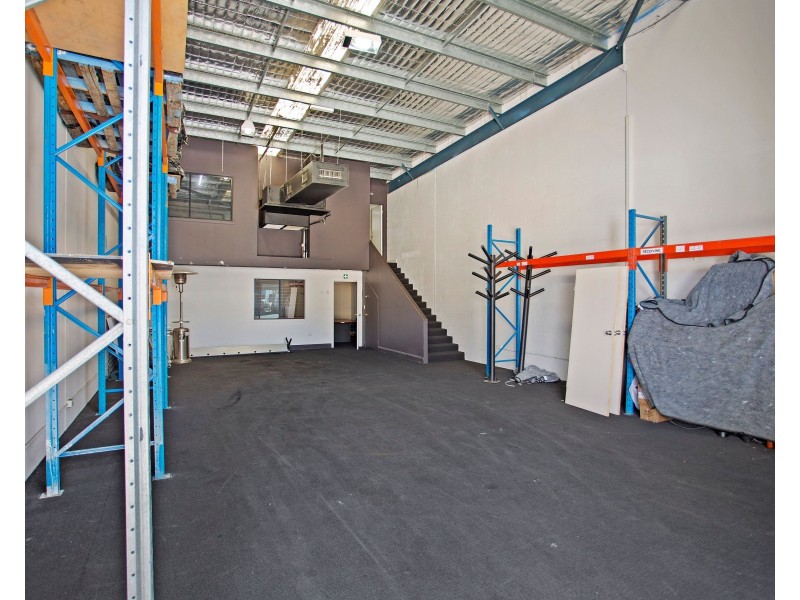 4/11 Crown Court, Varsity Lakes QLD 4227